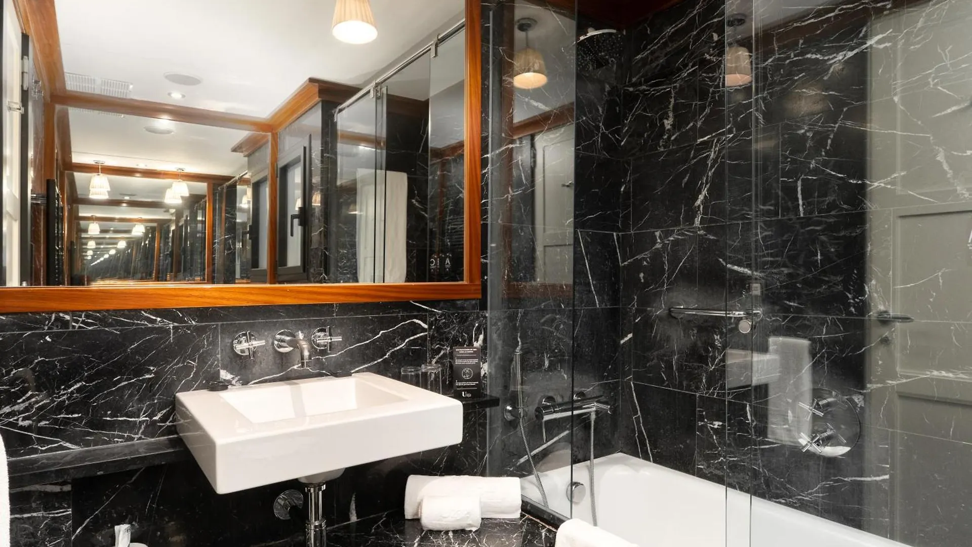 U232 Hotel Barcelona 4*,